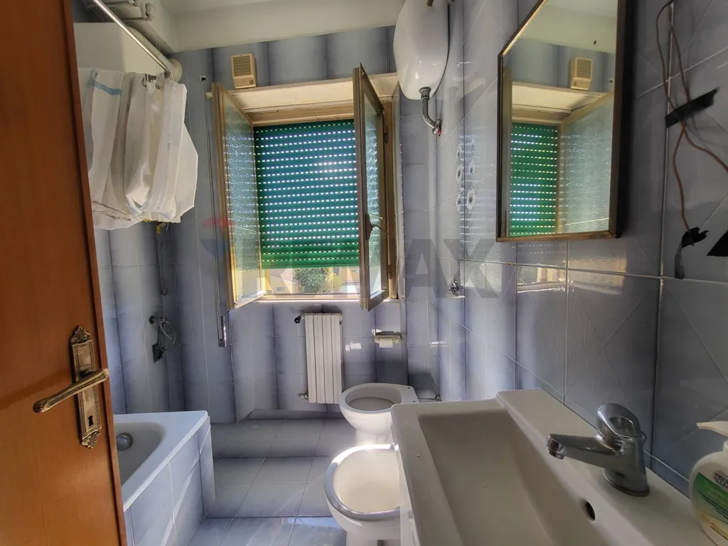 Vannitoad - Second Floor Flat with Balcony in Anzio Centre