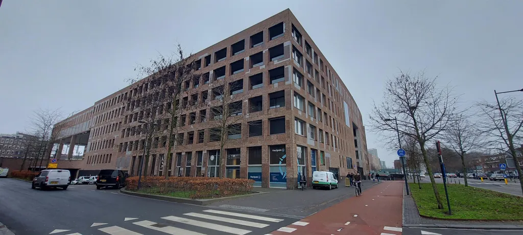 Extérieur - Modern Apartment with Balcony near Breda Centraal