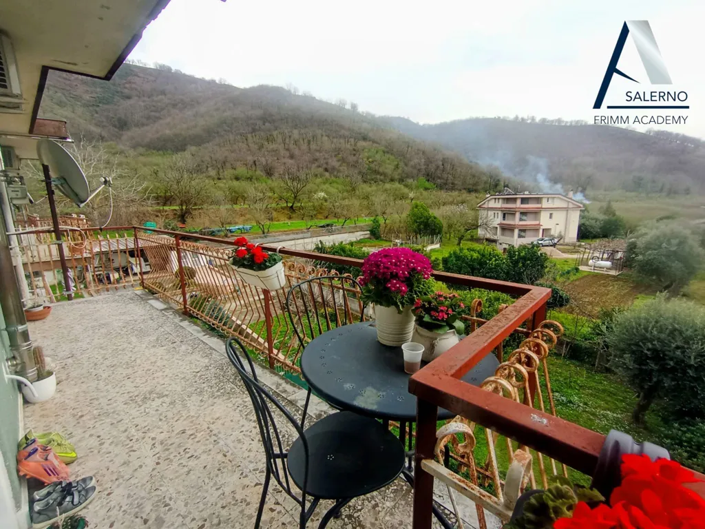 Balcon - Apartment with Terrace in Baronissi