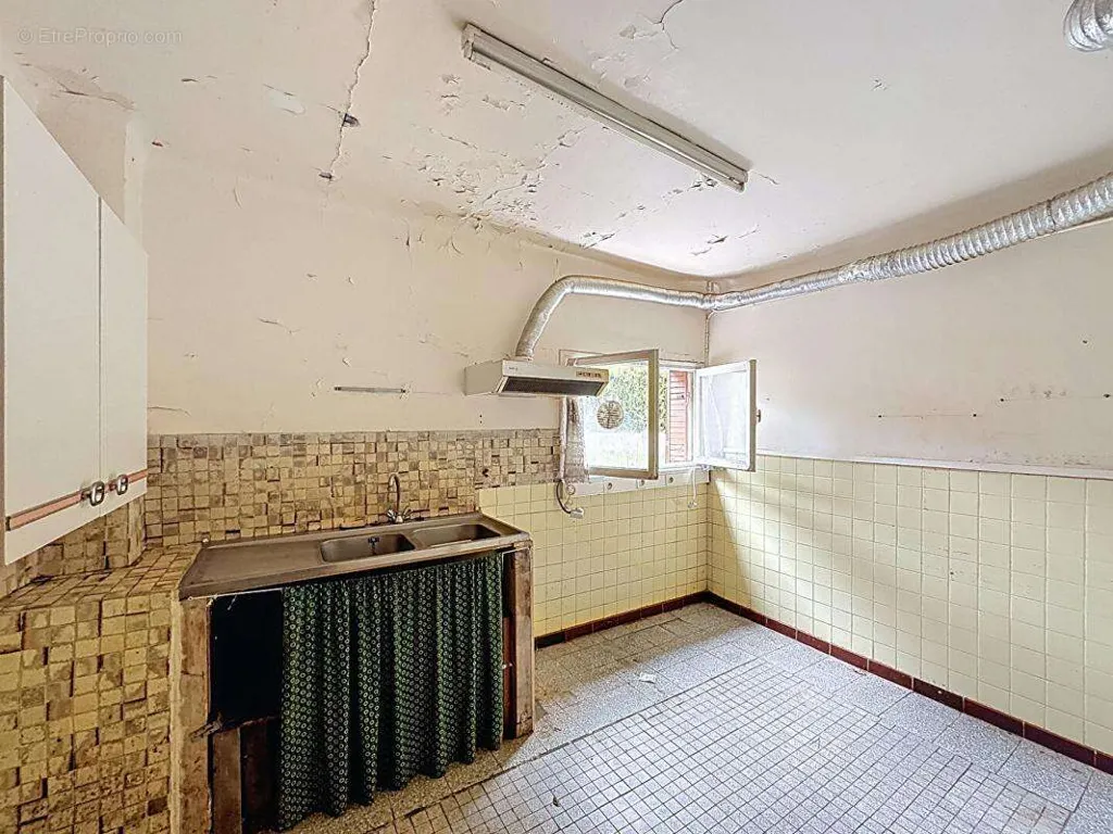 Cuisine - Maison avec Deux Appartements et Jardin à Les Pennes-Mirabeau