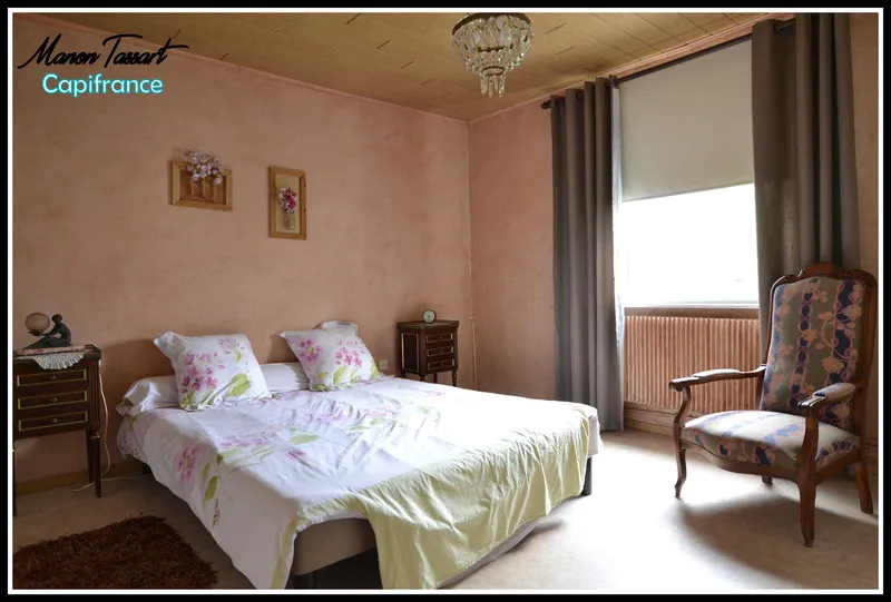 Chambres - Demeure Bourgeoise de 1875 avec Jardin à Condé-sur-l'Escaut