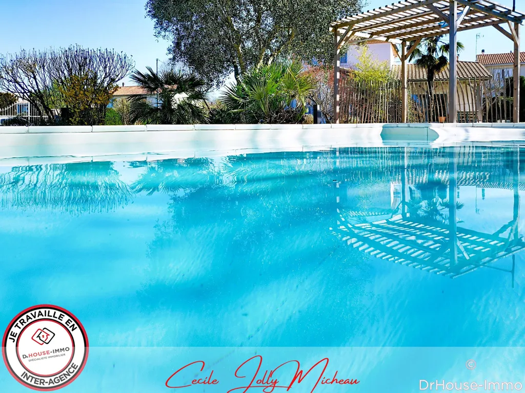 Bassein - Family House with Pool in Blaye