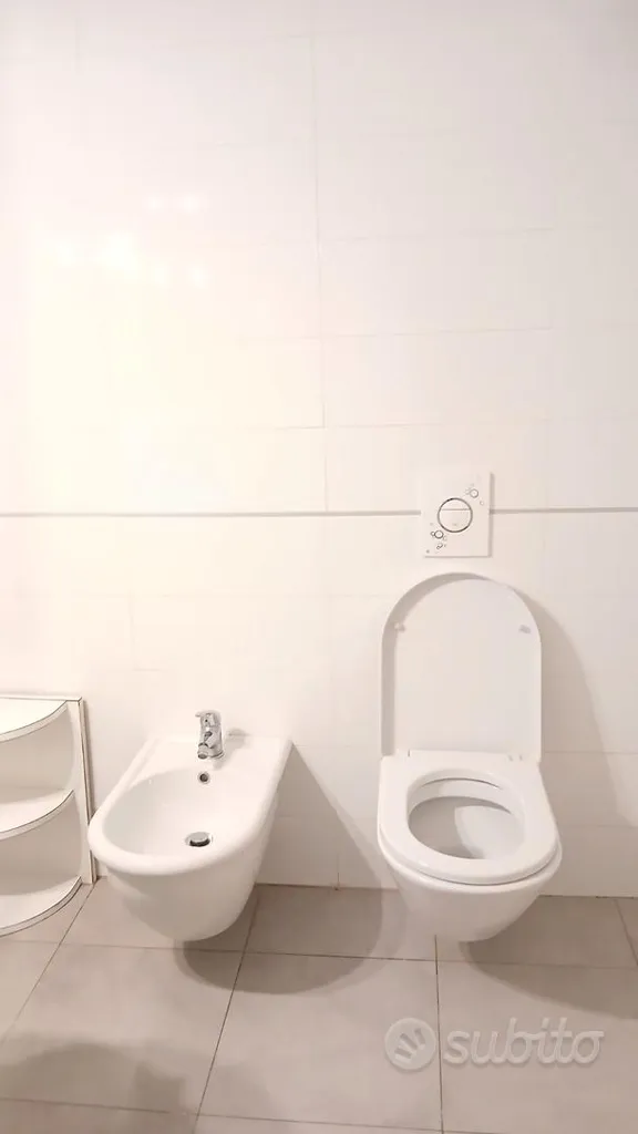Salles de bain - Newly Built Single Room in Urban Area