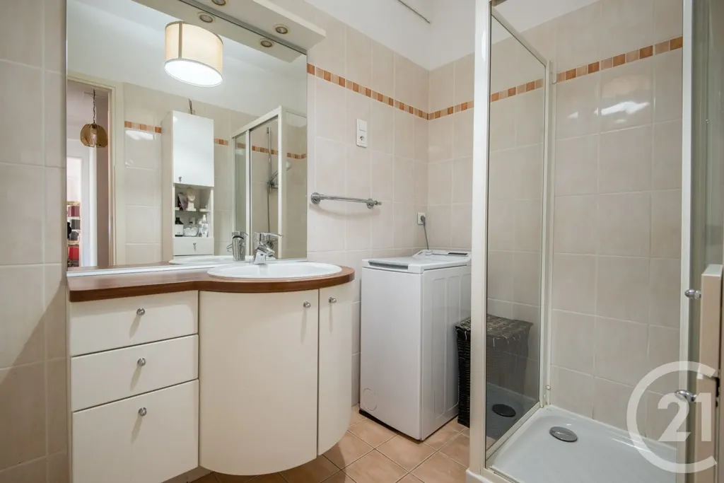 Salles de bain - Appartement d'Angle avec Terrasse à Nice Cimiez