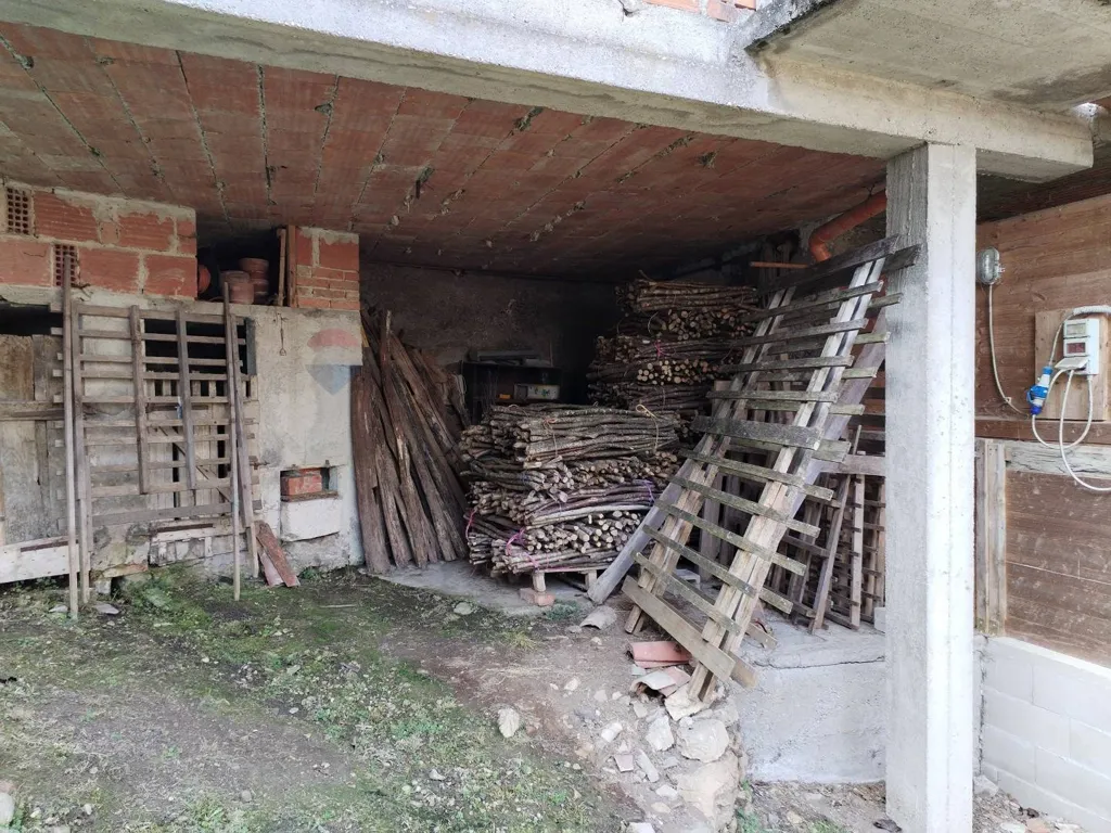 Lavanderia - Rustic-Style House with Terrace in Cesiomaggiore
