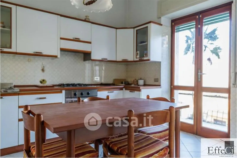 Cuisine - Panoramic Villa with Lake View in Biandronno
