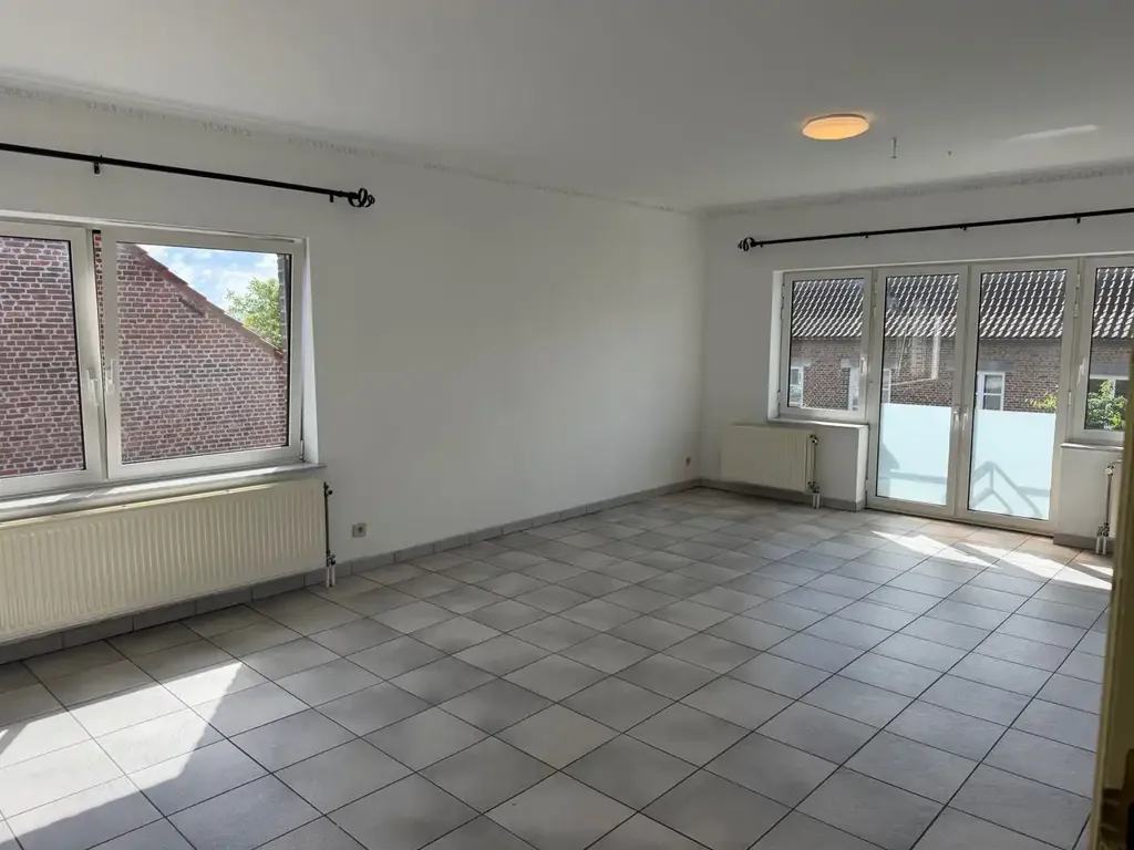 Elutuba - Duplex Apartment with 4 Bedrooms in Brustem Centre