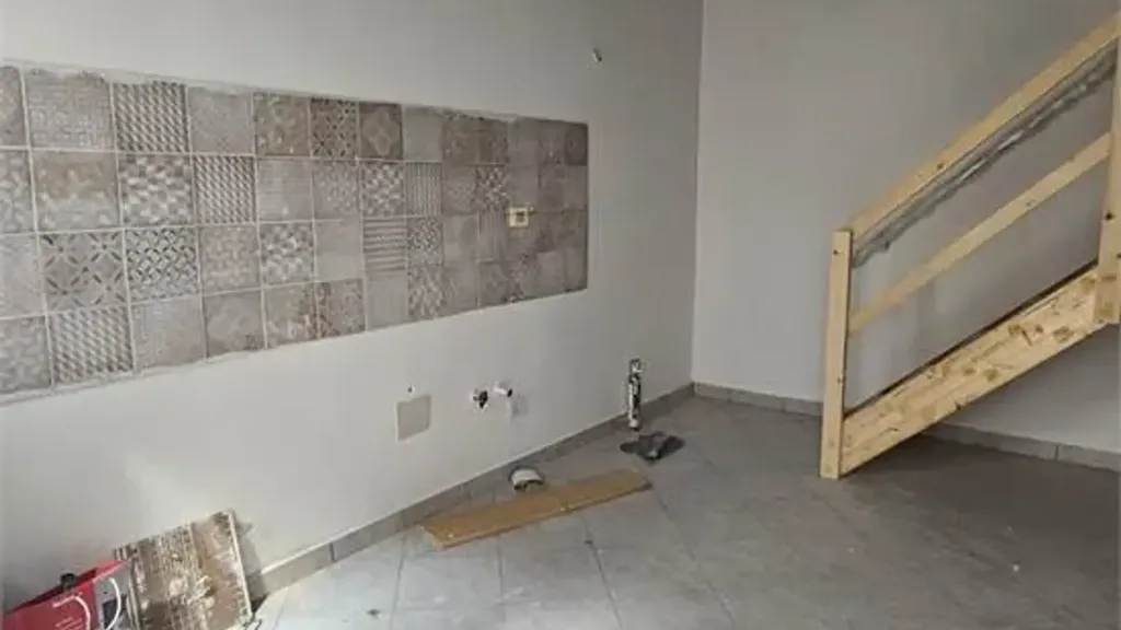 Toad - Terraced House Under Renovation in Cavezzo