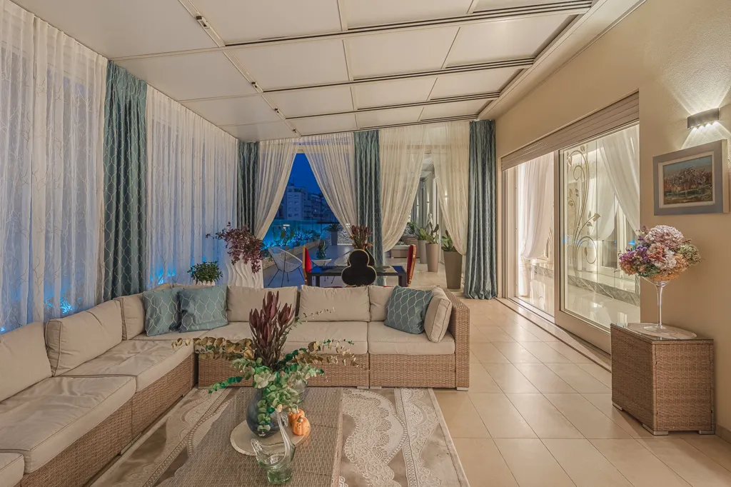 Séjour - Penthouse with Panoramic Terrace in Milan
