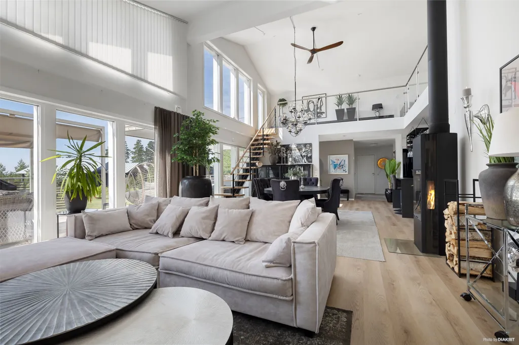 Elutuba - Modern Villa with Sea View in Kallax