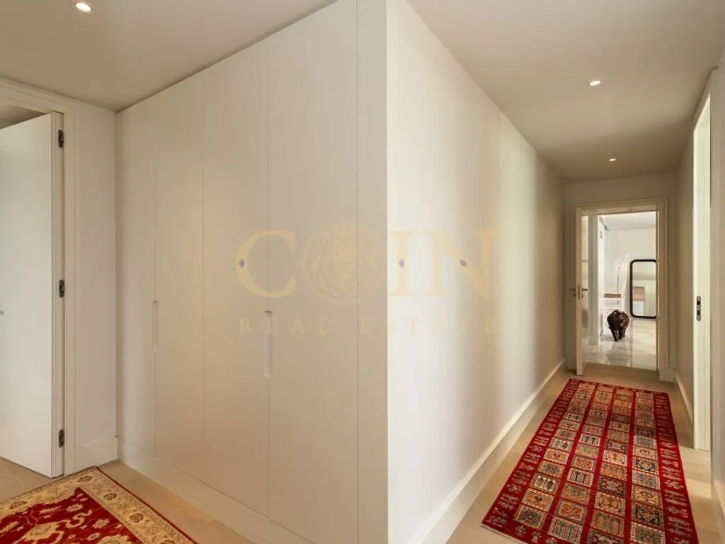 hallway_entrance