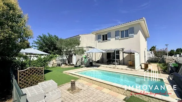 Bassein - Villa with Pool and South Terrace