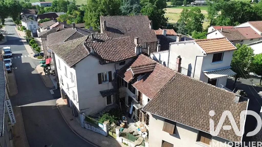 Vue aérienne - Maison de Village avec Dépendance à Saint-Constant
