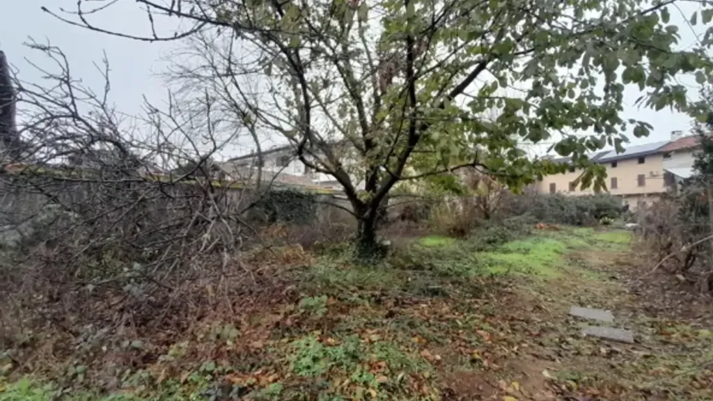 Aed - Villa for Renovation in Granozzo Con Monticello
