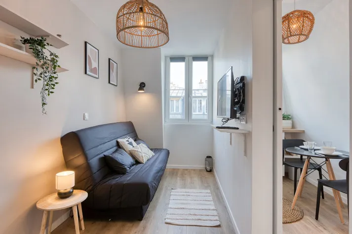 Séjour - Studio Meublé Lumineux au 15ème Arrondissement de Paris