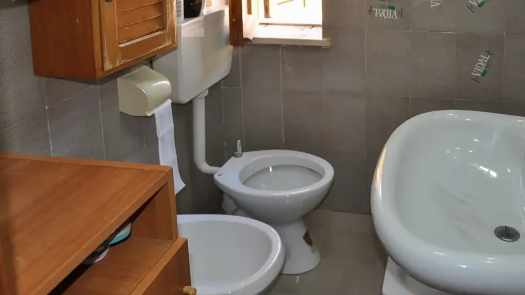 Salles de bain - Apartment with Balcony in Scalea