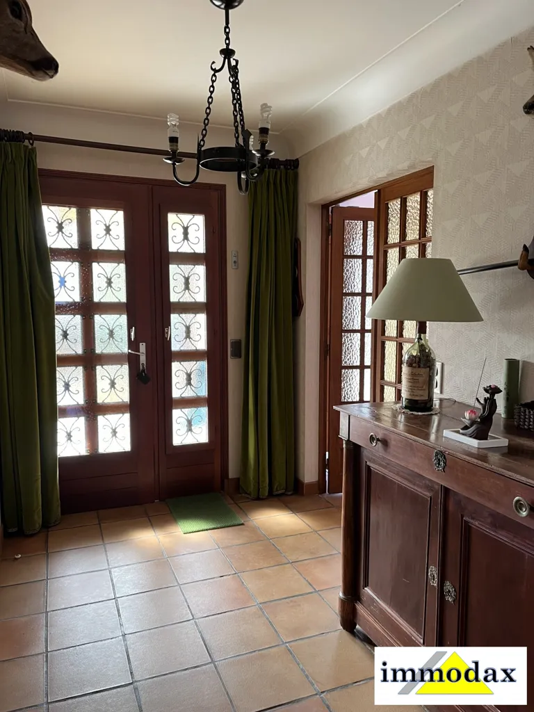 Entrée - Maison Traditionnelle avec Piscine à Mimbaste