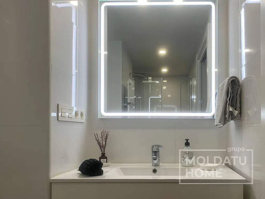 Salles de bain - Student-Friendly Flat with Central Heating in Iturrama