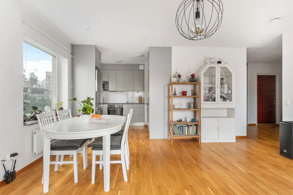 Söögituba - Apartment with Balcony in Ursvik, Sundbyberg