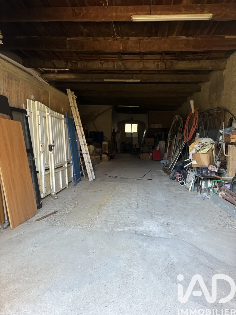 Garage - Grange avec Potentiel à Maraussan