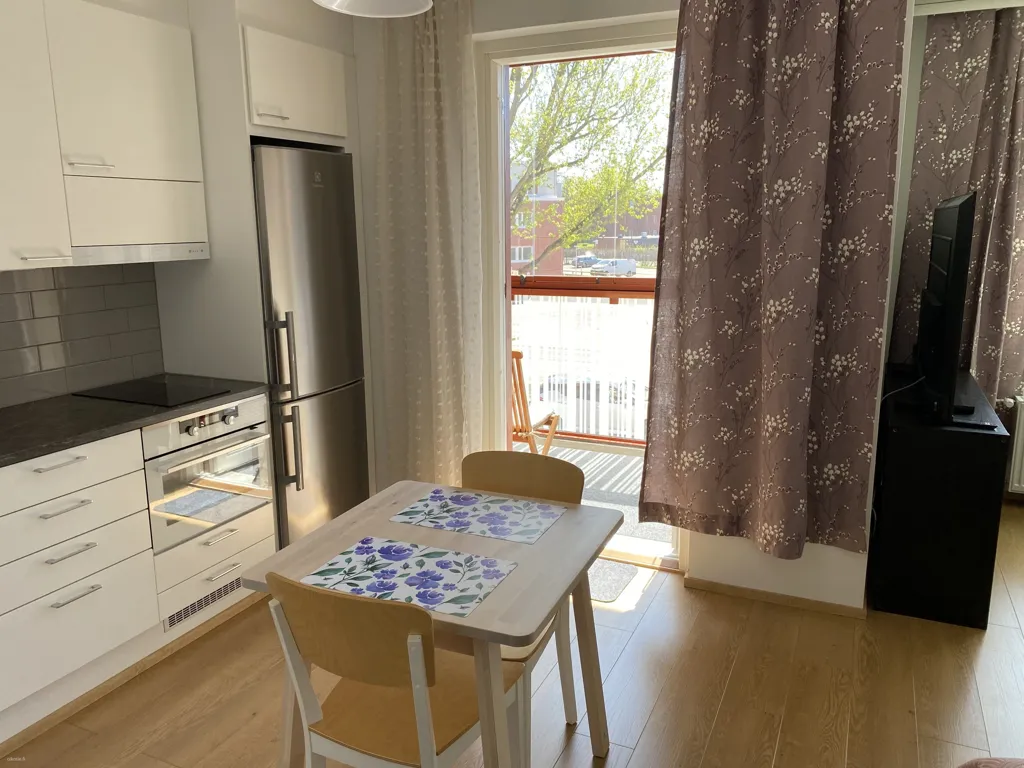 Cuisine - Modern Flat with Balcony in Malmi, Helsinki