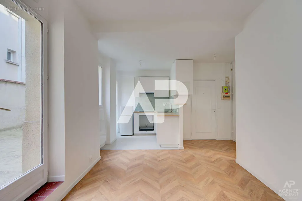 Elutuba - Studio with Balcony in Rueil-Malmaison Centre