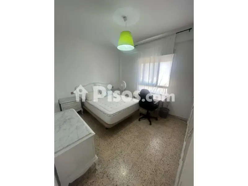 Magamistoad - Furnished Flat with Glass Balcony in Melilla