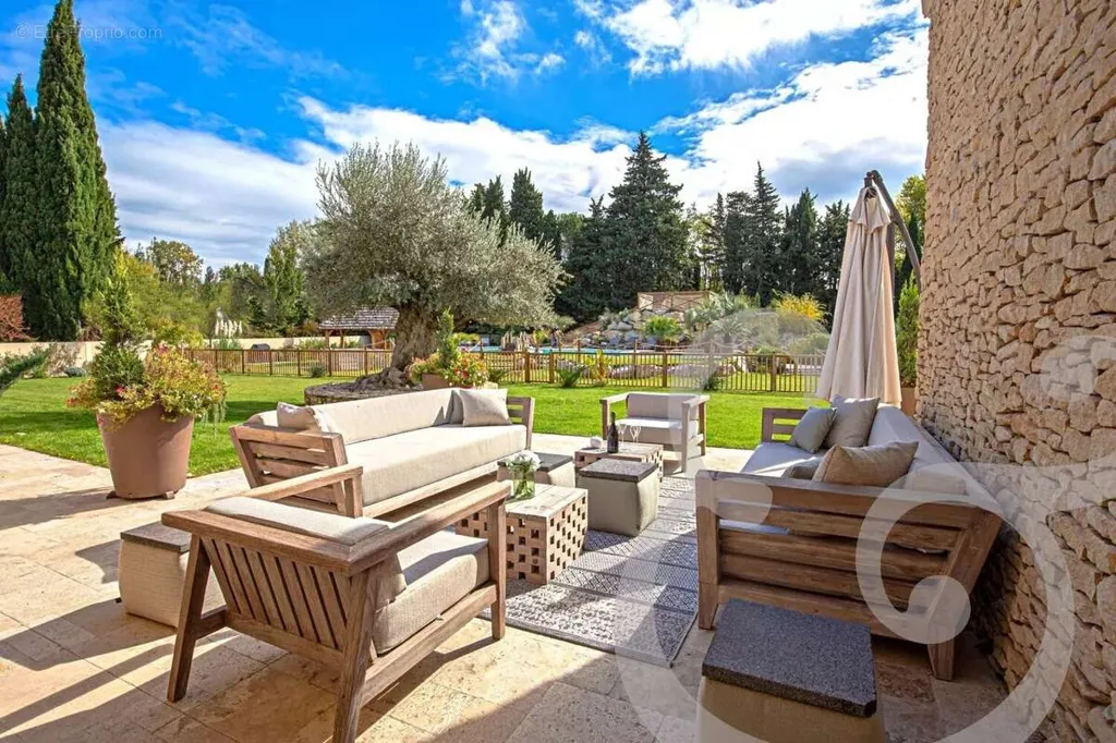 Terrass - Provençal House with Pool in Orgon