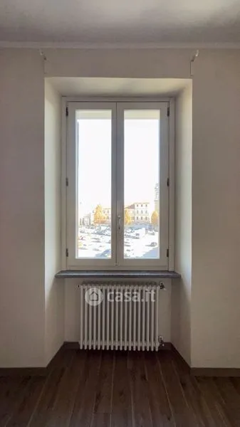 Rooms - Flats with Balcony in Biella Centre