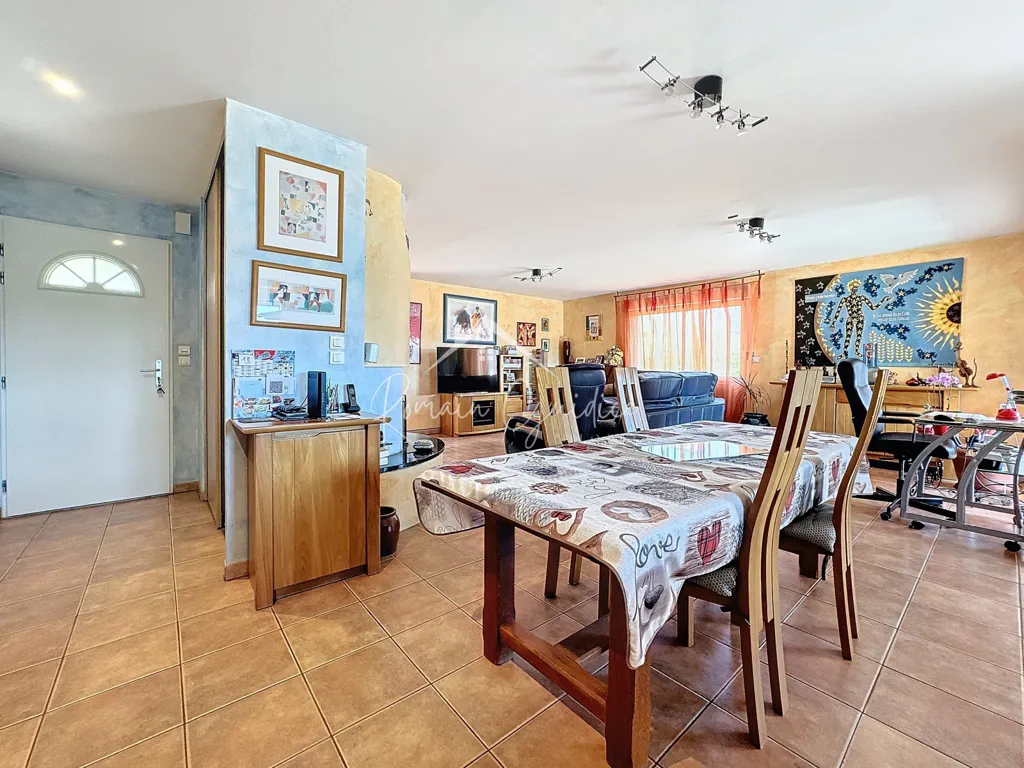 Söögituba - Villa with Impressive View in Millau