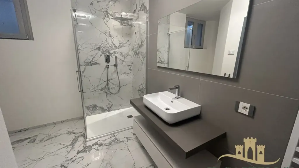 Salles de bain - Modern Villa with Lake View in Magione