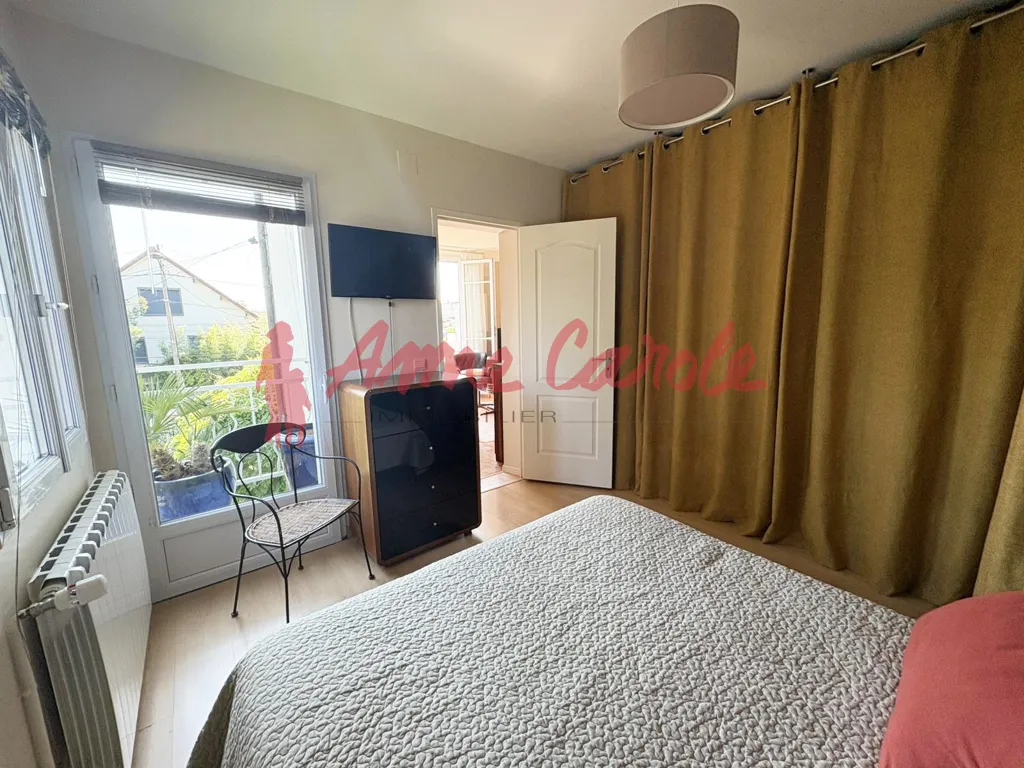 Magamistoad - Charming Flat with Balcony in Historic Building