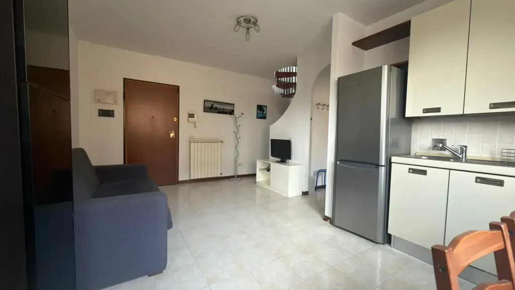 Cuisine - Two-Level Apartment with Balcony in Florence