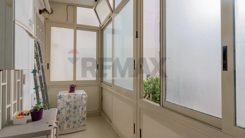 Rõdu - Rustic-Style Apartment with Balcony in Palermo