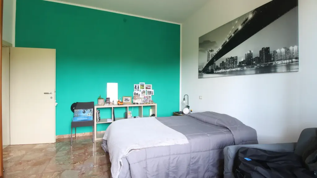 Camere da letto - Rear-Facing Apartment with Balcony in Vinci
