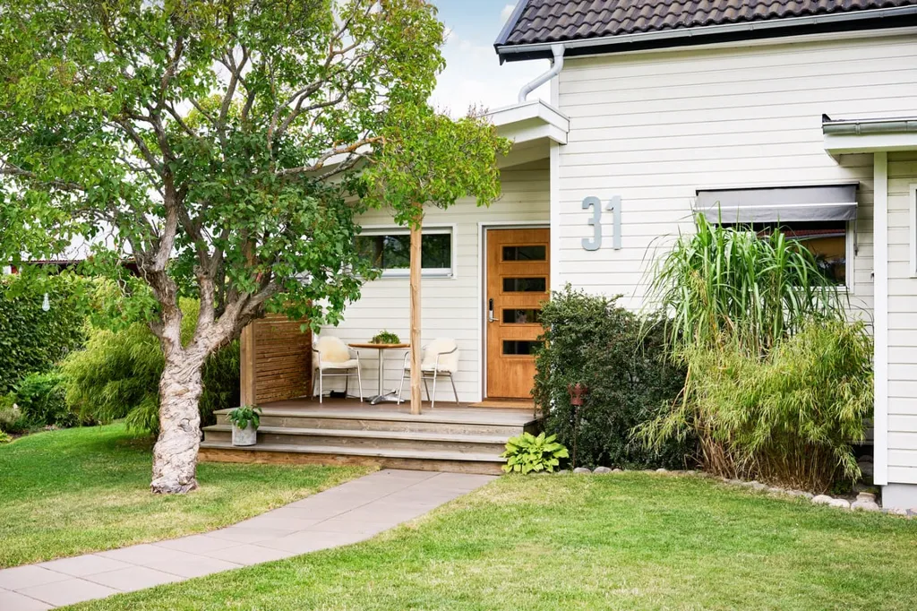 Garden - Villa with Guest Apartment near Vättern