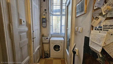 Lavadero - Historic Apartment with Street View in Budapest VIII