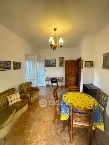 Salle à manger - Fully Furnished Flat with Balcony in Pescara
