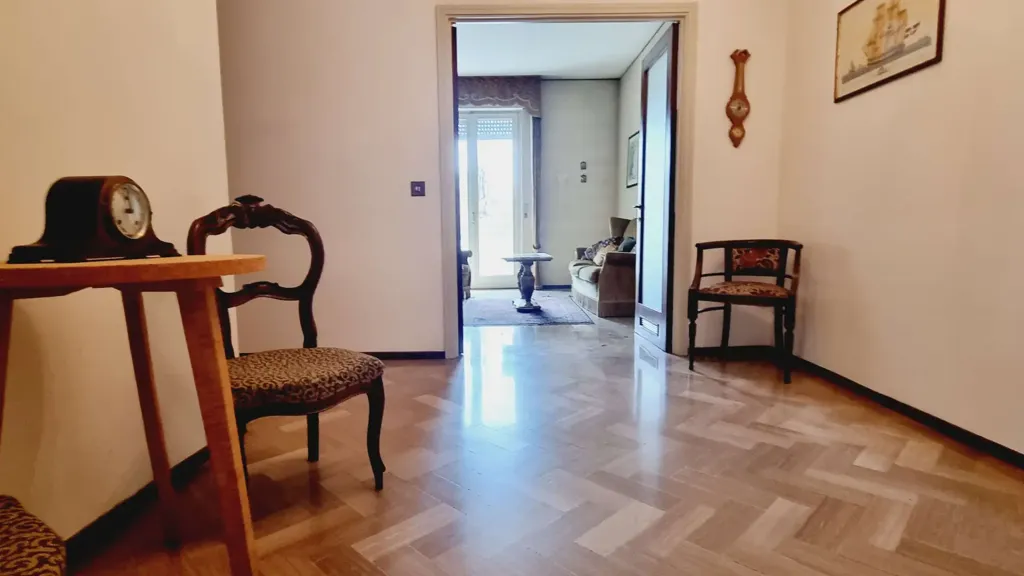 Entrée - Apartment with Balcony in Piacenza