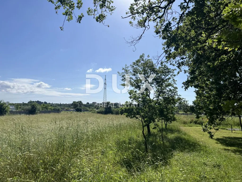 Giardino - Agricultural Land with Urbanisation Request in Pula