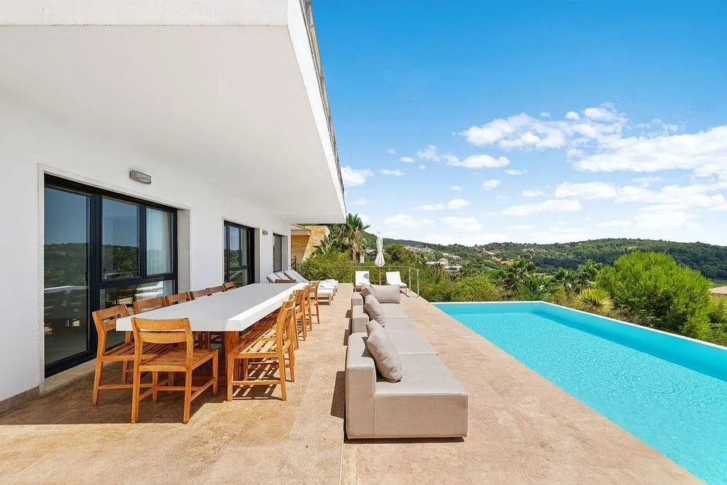 Pool - Chalet with Pool and Terrace in Sotogrande