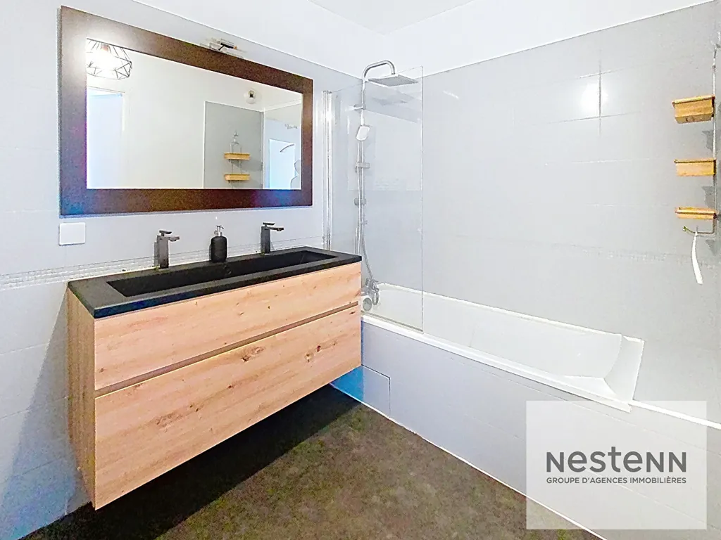 Bagni - 2-Bed Flat with Terrace in Jacou