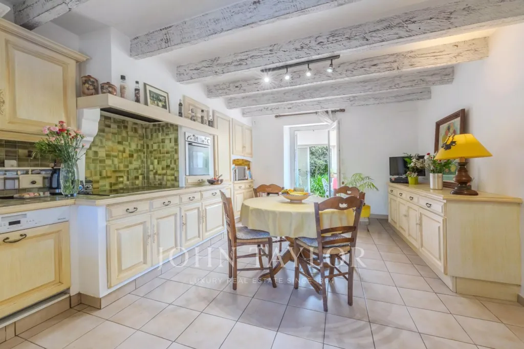 Cucina - Luxury Villa with Pool in Grasse