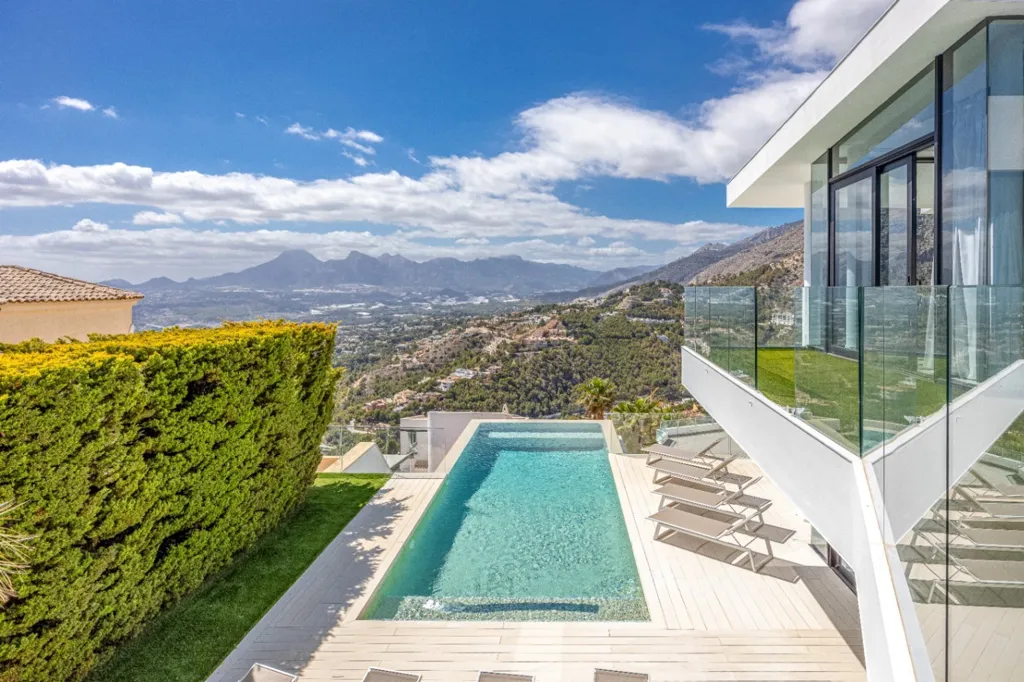 Piscine - Modern Villa with Infinity Pool in Altea Hills