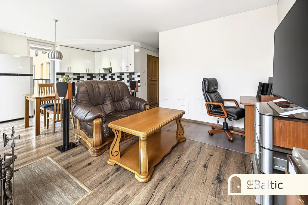 Séjour - Two-Storey Apartment with Fireplace in Burbiškės