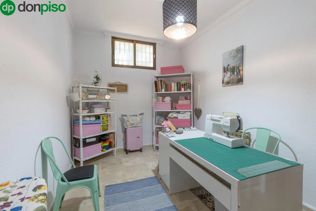 Bureau - Chalet with Private Pool in Calle del Abedul