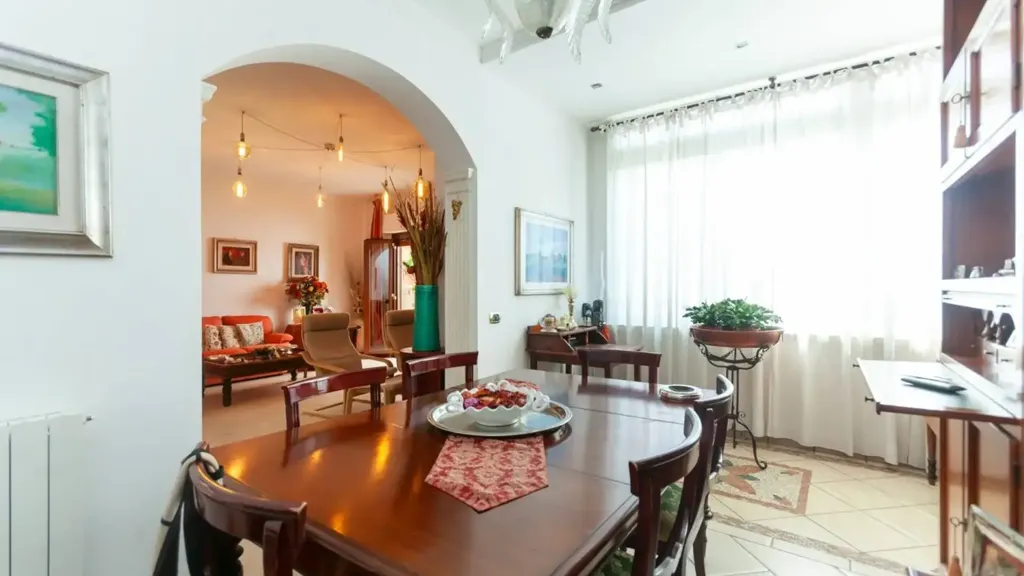 Söögituba - Attico with 100m² Terrace in Ciampino