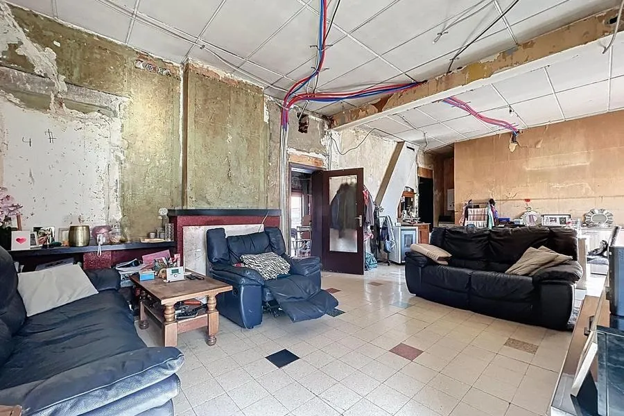 Séjour - Maison à Rénover à Gilly avec Garage