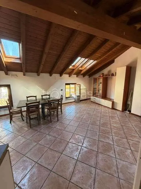 Sala da pranzo - Spacious Flat with Balcony in Sesto Calende