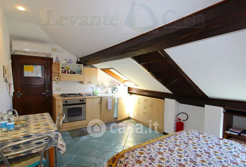 Cuisine - Mansard Apartment with Sea View in Recco